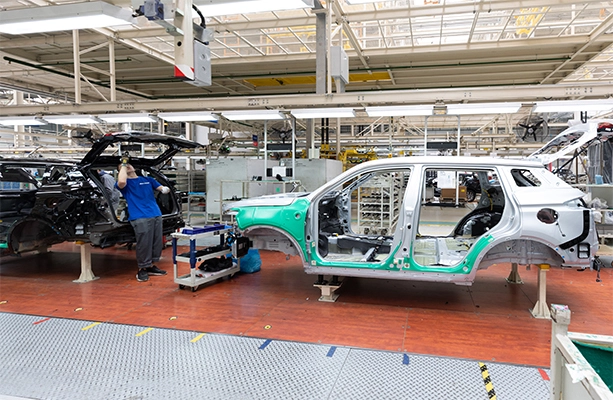 How to Choose Automotive Adhesive for Metal?